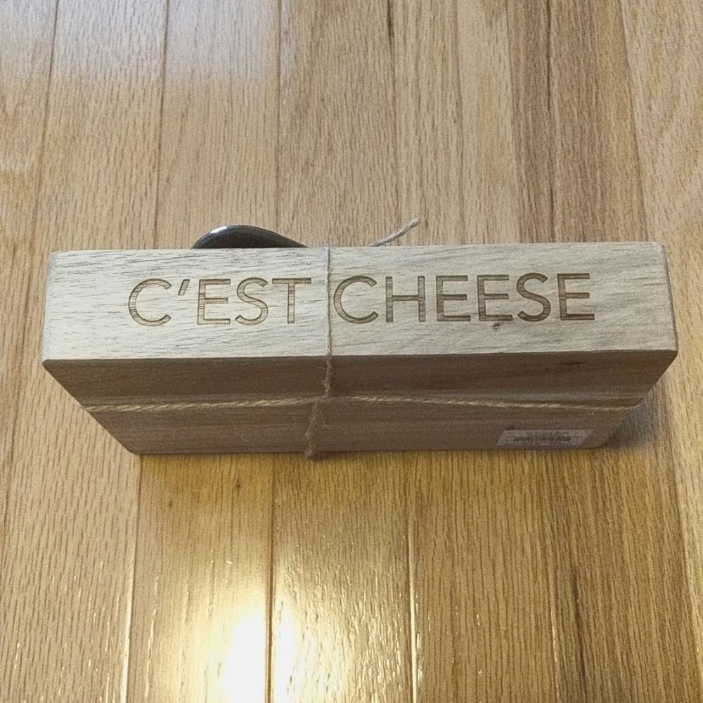 French  Wooden Cutting Board